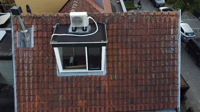 Oude pannendak vóór de renovatie – Dakservice Van der Meer