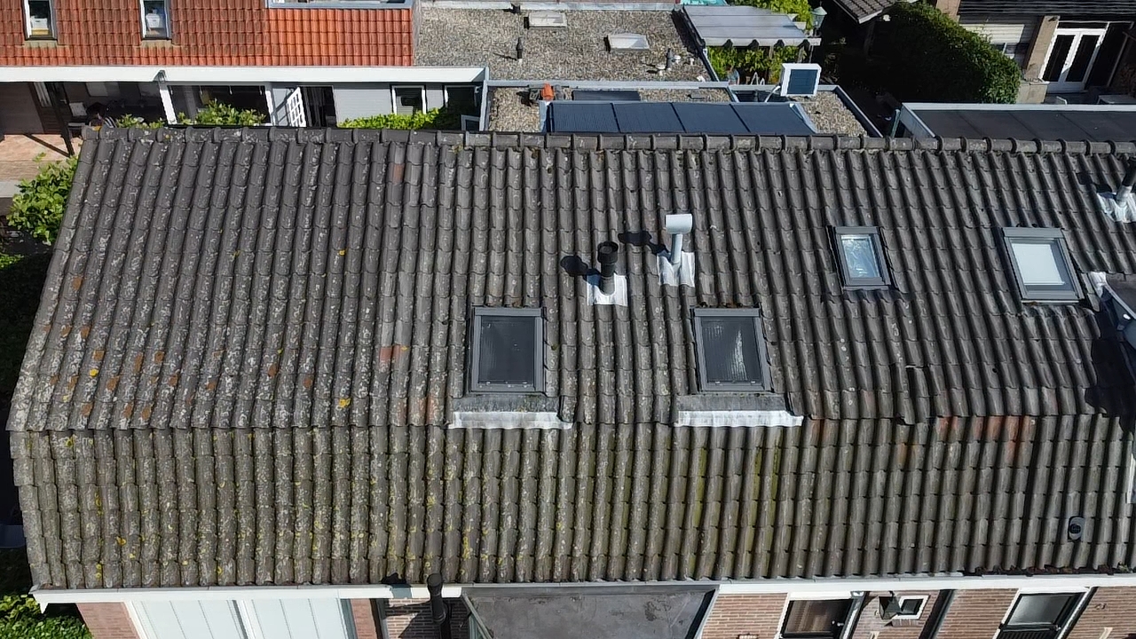 Oude situatie vanuit de lucht – Dakservice Van der Meer
